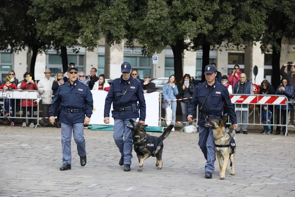 Celebração do 167 aniversário da Polícia Italiana, com — Fotografia de Stock