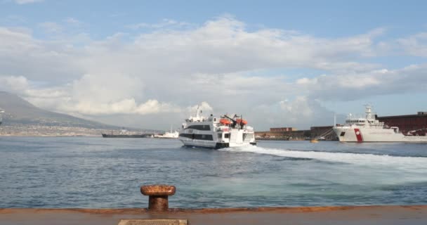 Napoli Italya Mayıs 2019 Hidrofolyo Onun Iskeleleri Damla Açık Denize — Stok video