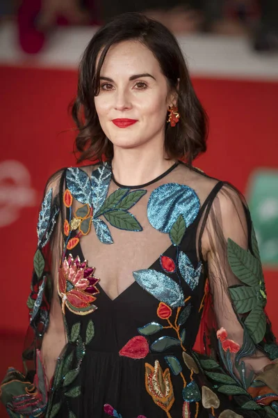 Michelle Dockery caminando alfombra roja el 14º Festival de Cine de Roma — Foto de Stock