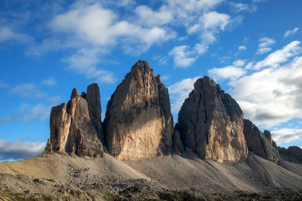 Trzy Szczyty Lavaredo Tyrolu Południowym Symbolem Dolomitów Prawdziwą Atrakcją Krajobrazową — Zdjęcie stockowe