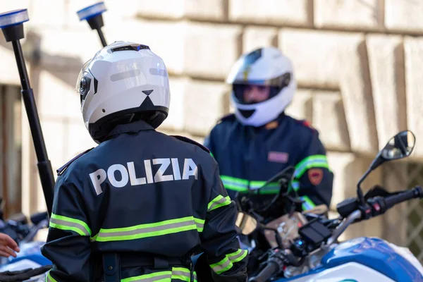 Roma Italia Octubre 2020 Dos Policías Motociclistas Policía Italiana Punto — Foto de Stock