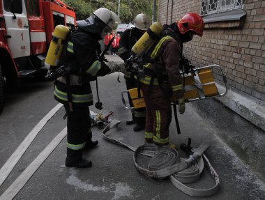 Komut-personel denetim organları ile egzersizleri ve sivil savunma eylemleri üzerinde olumsuz hava koşulları sırasında sonbahar-kış döneminde, Kiev, 20 Ekim 2016 zorlar.