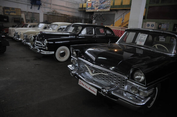 retro cars at Kievpoststrans Exposition and Restoration Center, December 17, 2016.
