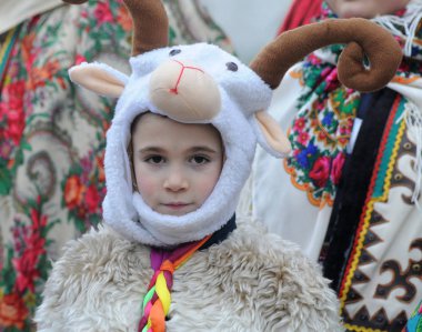 Yıldız ile Noel alayı katılımcıların Kiev, 7 Ocak 2018 sermaye bu gün yıldızlar ve ortak Carol ile Noel alayı barındırılan..