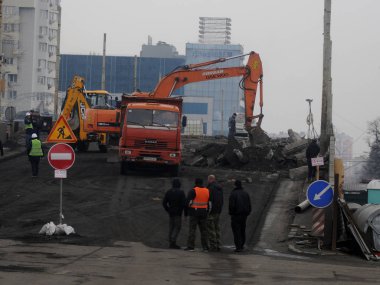 Shuliavsky köprü ve yeniden inşası trafik değişim Kiev, 19 Mart 2019 sökülmesi