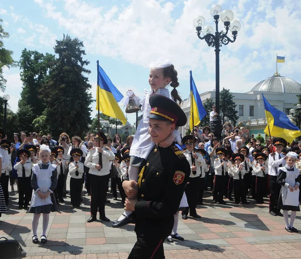 Cadets Ünnep Ideje Alatt Érettségi Első Ukrán Kadét Iskolás Kijevben — Stock Fotó