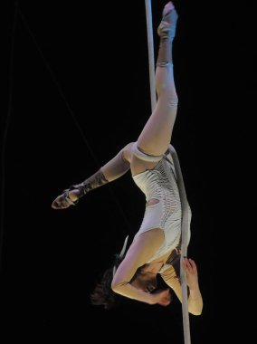 Fransız Bahar Festivali kapsamında Kiev'deki Sofya Meydanı'nda Galileo Circus Show