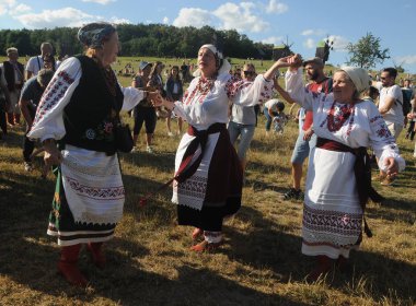 Pirogovo'da Ivan Kupala kutlaması, Kiev'de, 6 Temmuz 2019