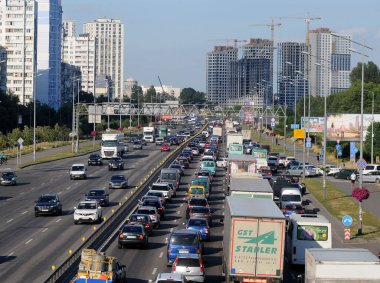 10 Temmuz 2020 'de Kiev' de trafik sıkışıklığı yaşandı.