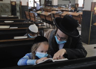 Hasidim (Museviliğin bir kolunun destekçileri) Uman 'da (Çerkasya bölgesi), 20 Ağustos 2020