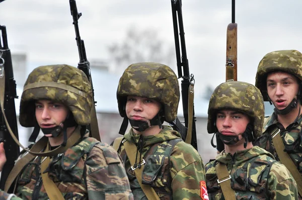 Opleiding Van Jonge Cadetten Voor Militaire Dienst — Stockfoto