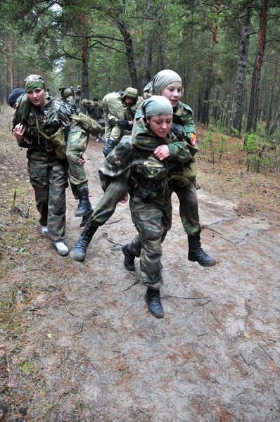 Formación Jóvenes Cadetes Para Servicio Militar —  Fotos de Stock