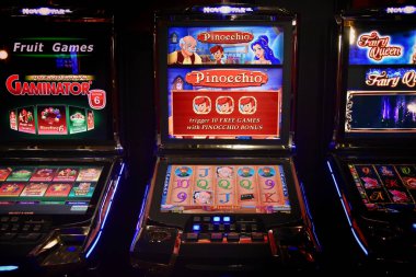 Parlayan Casino Slot Machine