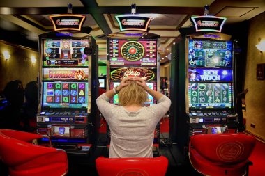 Parlayan Casino Slot Machine