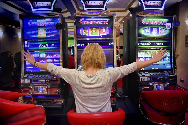 Parlayan Casino Slot Machine