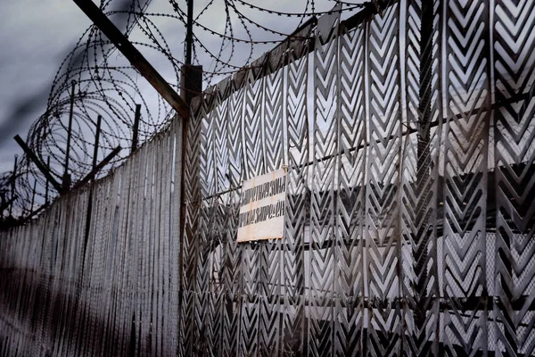 Barnaul Rusya Federasyonu Ekim Ceza Kolonisi Etrafında Hapishane Çit — Stok fotoğraf