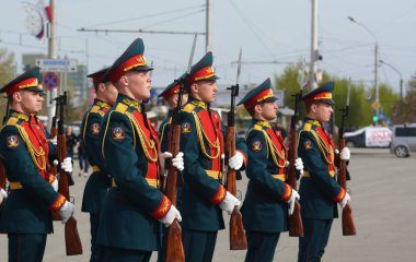 Barnaul, Rusya Federasyonu-9 Mayıs zafer günü Dünya Savaşı'nda onuruna 2018.military geçit töreni