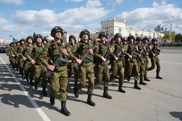 Barnaul Rusia Mayo 2018 Desfile Militar Honor Día Victoria Segunda —  Fotos de Stock