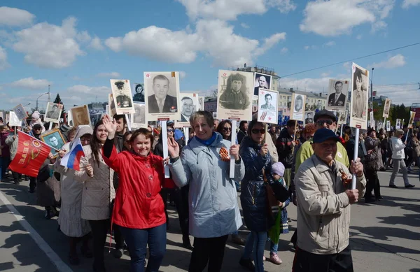 Barnaul Rusia Mayo 2018 Acción Regimiento Inmortal Día Victoria — Foto de Stock