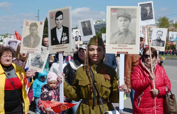 Barnaul Rusya Federasyonu Mayıs 2018 Eylem Ölümsüz Alayın Zafer Günü — Stok fotoğraf