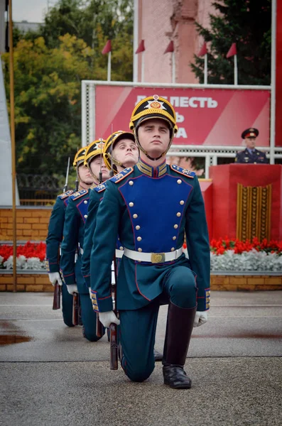 Moskva Rusland Juni 2018 Presidential Regiment Soldater Marcherer Praktiserer Skyde - Stock-foto