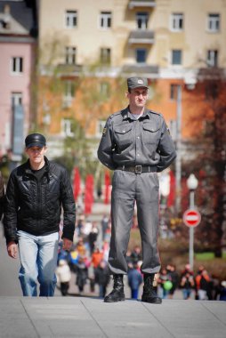 Barnaul, Rusya Federasyonu-Temmuz 24, 2018. Rus polisi görevde olduğunu