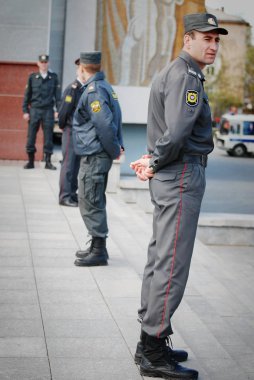Barnaul, Rusya Federasyonu-Temmuz 24, 2018. Rus polisi görevde olduğunu