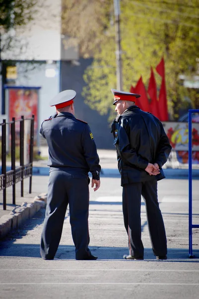 Barnaul Rusia Julio 2018 Dos Policías Rusos Están Servicio — Foto de Stock