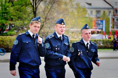 Barnaul, Rusya Federasyonu-9 Mayıs 2017. Hava Kuvvetleri okulunun öğrenciler