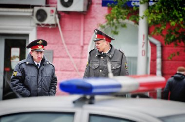 Barnaul, Rusya-Mayıs 9, 2018. Zafer gününde polis memurları görevde