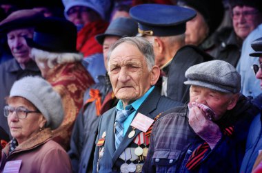 Barnaul, Rusya Federasyonu-9 Mayıs 2017. Dünya Savaşı gazileri