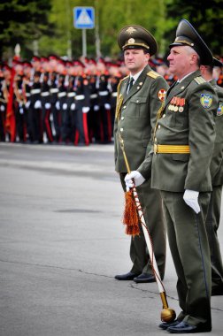 Barnaul, Rusya Federasyonu-9 Mayıs 2017. askerler ve Rus ordusu memurları