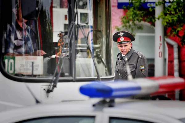 Barnaul Rusia Mayo 2018 Oficiales Policía Están Guardia Durante Día —  Fotos de Stock