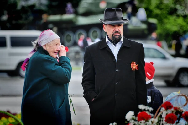 Barnaul Rússia Maio 2017 Colocar Flores Memorial Vítimas Segunda Guerra — Fotografia de Stock