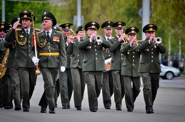 Barnaul Rusia Mayo 2017 Una Banda Militar Toca Marzo —  Fotos de Stock