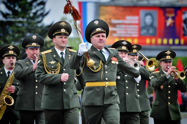 Barnaul Rusia Mayo 2017 Una Banda Militar Toca Marzo — Foto de Stock