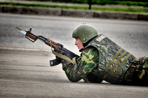 Barnaul Rusia Mayo 2017 Soldados Las Fuerzas Especiales Rusas Disparan — Foto de Stock