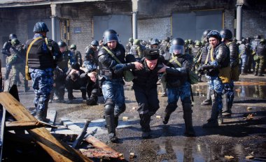Novoaltaysk, Rusya-10 Nisan 2019. rehinelerin serbest bırakılması için ceza kolonisinde öğretiler