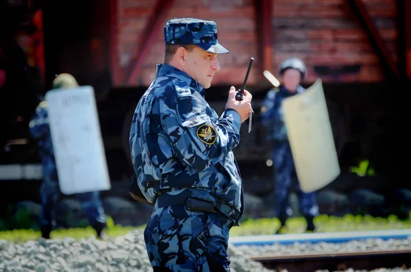 Barnaul Rusland Juni 2018 Soldaten Van Penitentiaire Dienst Begeleiden Veroordeelden — Stockfoto