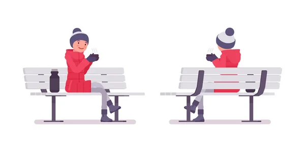 Стильная женщина в красной куртке сидит на скамейке — стоковый вектор