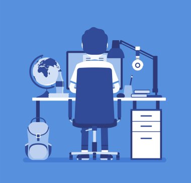 Masa başında, dikiz oturan çocuk öğrenci