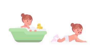Küçük çocuk, küçük kız banyo yapıyor, emekliyor.