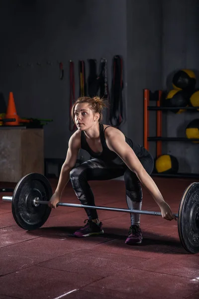 Strong Woman Lifting Barbell Part Crossfit Exercise Rout — Stock Photo, Image