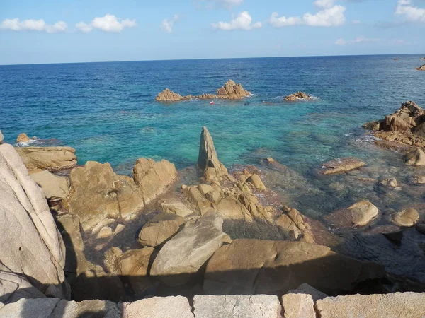Claro Increíble Agua Mar Color Azul Con Rocas Granito — Foto de Stock