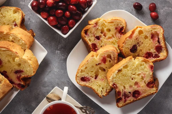 Homemade Cranberry Loaf Cake Cup Tea — Stock Photo, Image