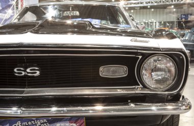 Statik görüntü üzerinde eski araba.