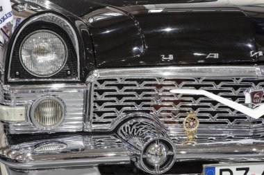 Statik görüntü üzerinde eski araba.