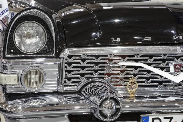 Statik görüntü üzerinde eski araba.