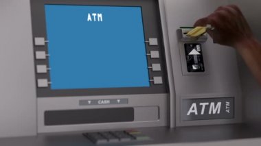 Iflas eden müşteri kredi kartı bakiyesi kontrol eder