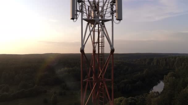 Closeup aerial view of the cellular telecom tower — Stock Video